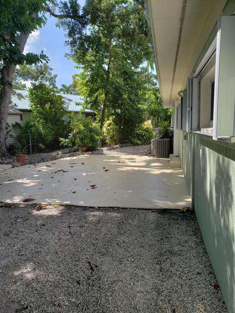 202 Apache St, Plantation Key, FL 33036 photo 6