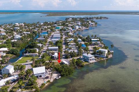 2 Beach Dr, Saddlebunch, FL 33040 photo 9