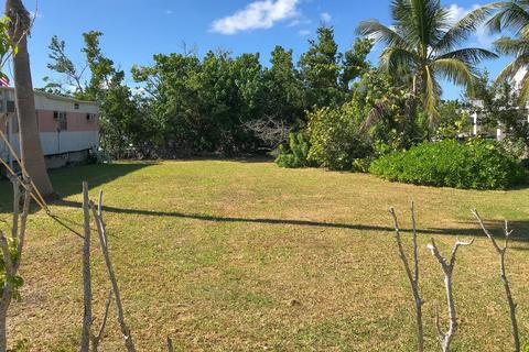 2 Beach Dr, Saddlebunch, FL 33040 photo 2