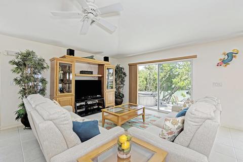 161 8th St, Key Colony, FL 33051 photo 8