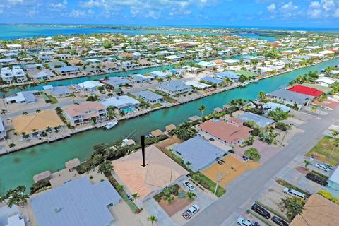 161 8th St, Key Colony, FL 33051 photo 2