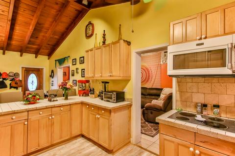 8010 Shark Dr, Marathon, FL 33050 photo 6
