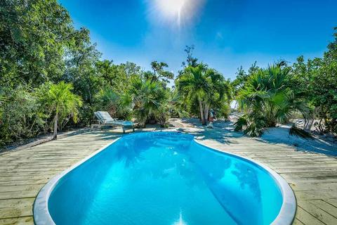 11 Cook Is, Big Pine Key, FL 33043 photo 9
