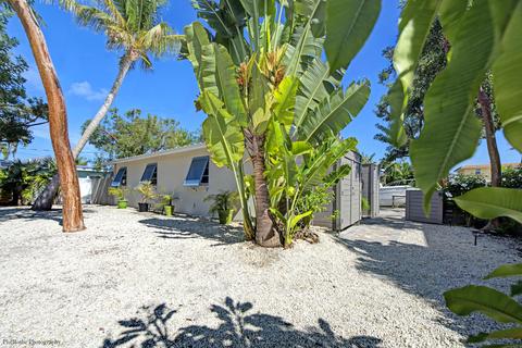 449 Pine Ln, Big Pine Key, FL 33043 photo 4