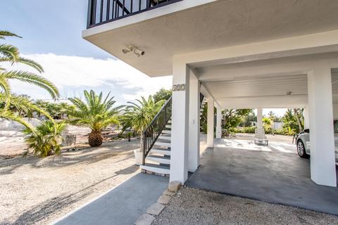 127 Bimini Dr, Duck Key, FL 33050 photo 3