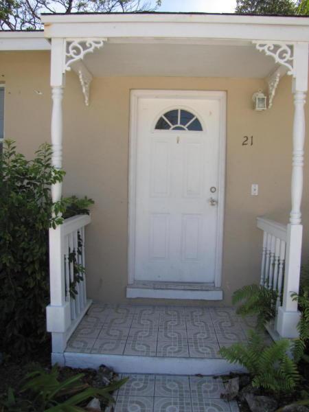 21 Abaco Rd, Key Largo, FL 33037 photo 2