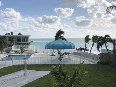 581 E Ocean Dr #34, Key Colony Beach, FL 33051 photo 1
