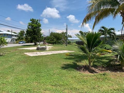 30421 Palm Dr, Big Pine Key, FL 33043 photo 1