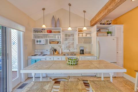 1121 Packer St, Key West, FL 33040 photo 4