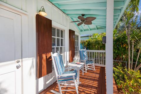 1121 Packer St, Key West, FL 33040 photo 2