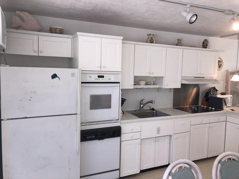 581 E Ocean Dr #18, Key Colony Beach, FL 33051 photo 8
