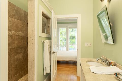1211 Pine St, Key West, FL 33040 photo 17