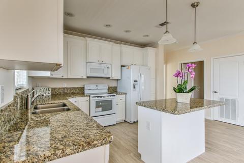 8951 Ocean Ter, Marathon, FL 33050 photo 3