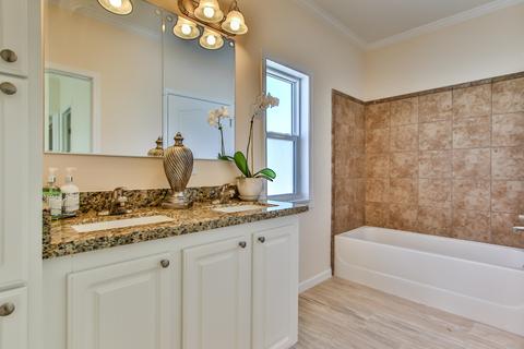 8951 Ocean Ter, Marathon, FL 33050 photo 8