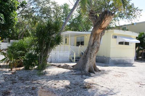 324 Vaca Rd, Key Largo, FL 33037 photo 1