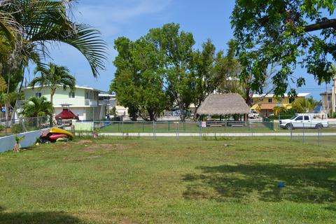 409 3rd St, Key Largo, FL 33037 photo 1