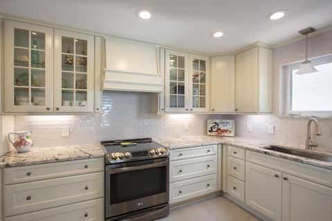 16842 E Point Dr, Sugarloaf Key, FL 33042 photo 11