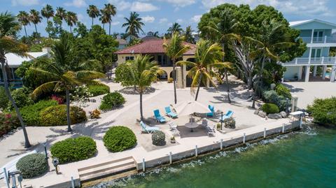 16842 E Point Dr, Sugarloaf Key, FL 33042 photo 3