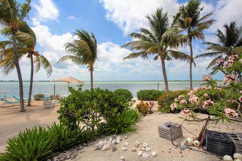 16842 E Point Dr, Sugarloaf Key, FL 33042 photo 30