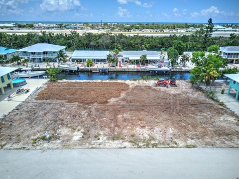 115 W Bruce Ct, Marathon, FL 33050 photo 6