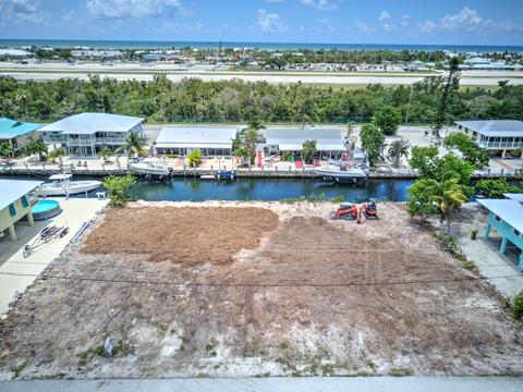 115 W Bruce Ct, Marathon, FL 33050 photo 8