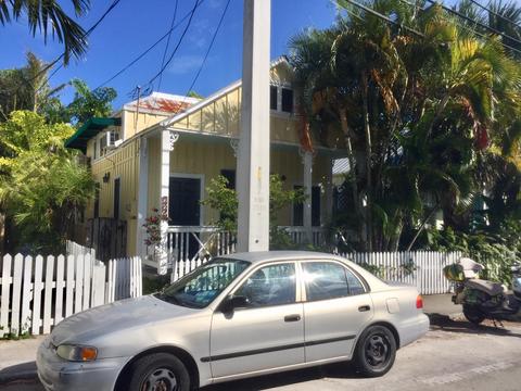826 Olivia St, Key West, FL 33040 photo 2