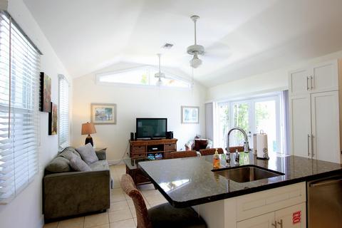 515 Louisa St, Key West, FL 33040 photo 3