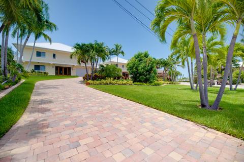 864 Copa D Oro, Marathon, FL 33050 photo 4