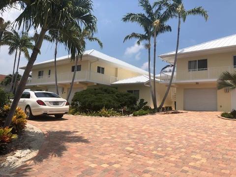 864 Copa D Oro, Marathon, FL 33050 photo 2
