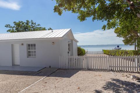 128 Point Pleasant Dr, Key Largo, FL 33037 photo 4