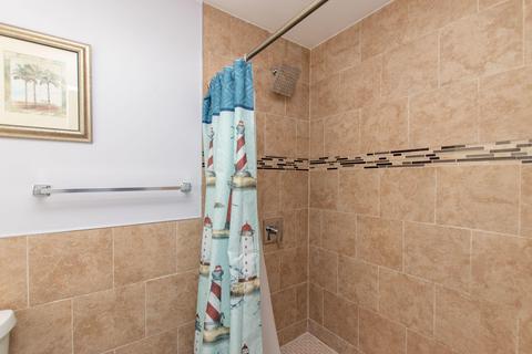 6595 Oceanview Ave, Marathon, FL 33050 photo 17