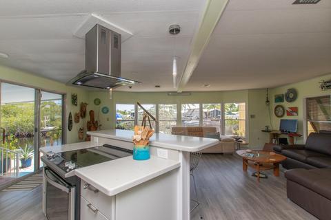 325 Lance Ln, Key Largo, FL 33037 photo 16
