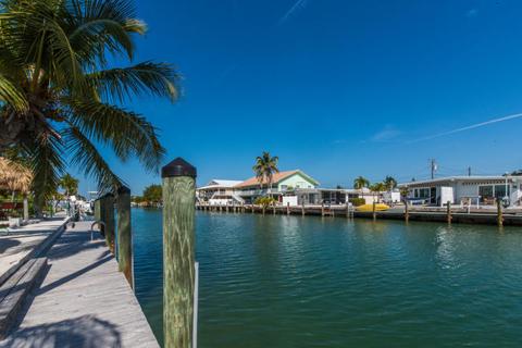300 11th St, Marathon, FL 33050 photo 1