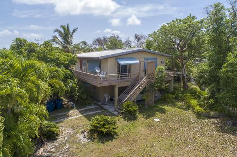 29210 Coconut Palm Dr, Big Pine Key, FL 33043 photo 4