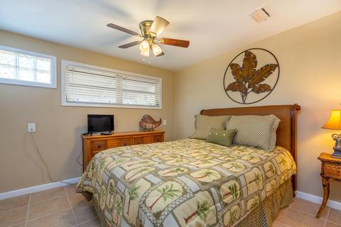 27 7th St, Key Colony, FL 33051 photo 13