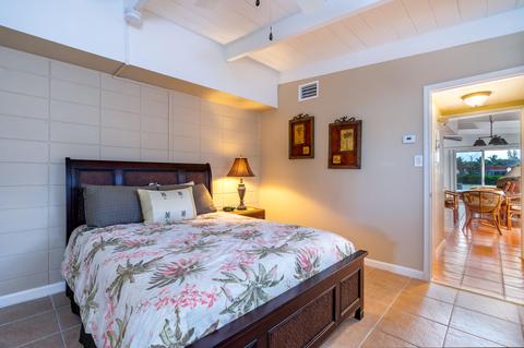 27 7th St, Key Colony, FL 33051 photo 11