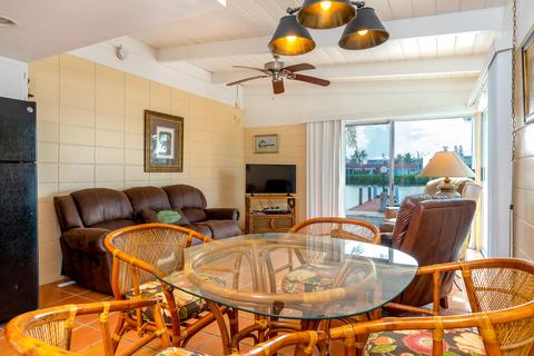 27 7th St, Key Colony, FL 33051 photo 5