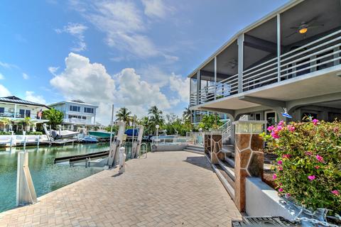 210 Aberdeen Ct, Tavernier, FL 33070 photo 2