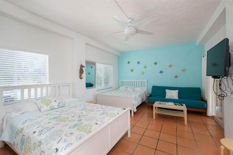 43 E Beach Rd, Tavernier, FL 33070 photo 13