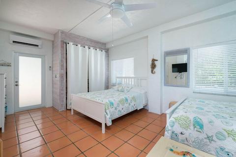 43 E Beach Rd, Tavernier, FL 33070 photo 16