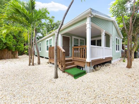 223 Loeb Ave, Key Largo, FL 33037 photo 1