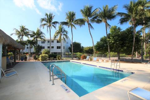 95 Coco Plum Dr #4B, Marathon, FL 33050 photo 2
