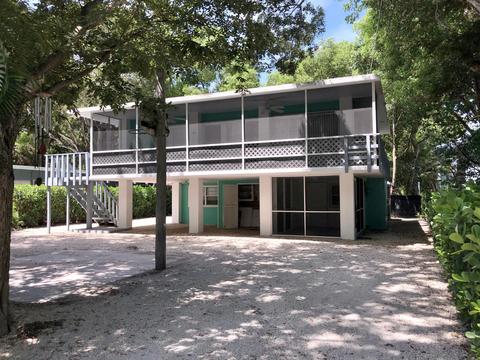 661 Colson Dr, Key Largo, FL 33037 photo 2