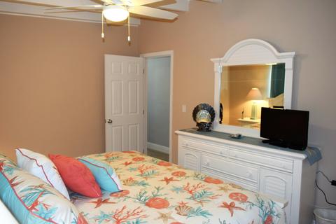 301 10th St #KEY colony, Key Colony Beach, FL 33051 photo 44