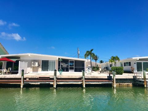 301 10th St #KEY colony, Key Colony Beach, FL 33051 photo 2