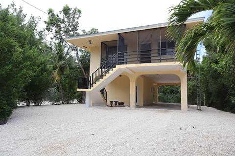 144 2nd Ln, Key Largo, FL 33037 photo 1