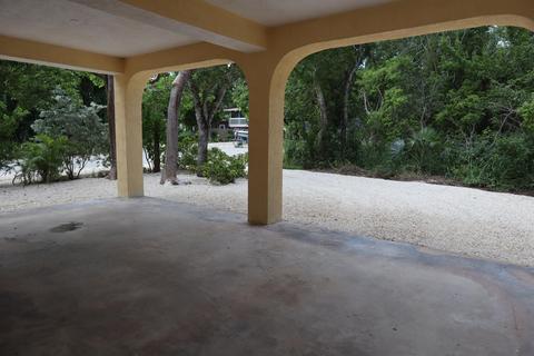 144 2nd Ln, Key Largo, FL 33037 photo 2