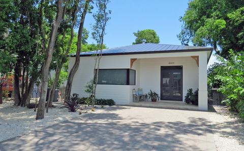 7 Cindy Pl, Key Largo, FL 33037 photo 1