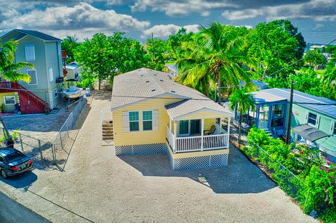 25 Mockingbird Rd, Key Largo, FL 33037 photo 2