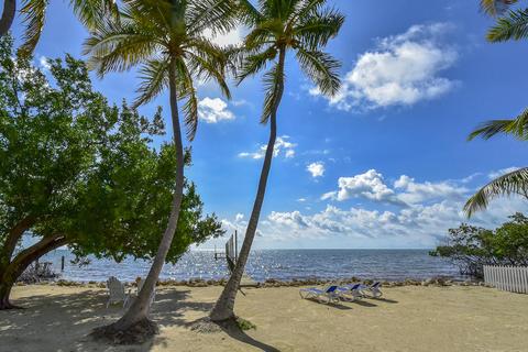 183 Carroll St, Islamorada, FL 33036 photo 2
